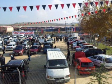 Bölgenin En Büyük Oto Pazarı Yalova’da Hizmete Girdi