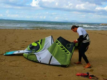 Yalova’da Kiteboard İle Şov Yaptı