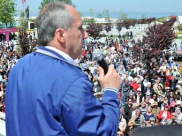 İlk Miting CHP'den