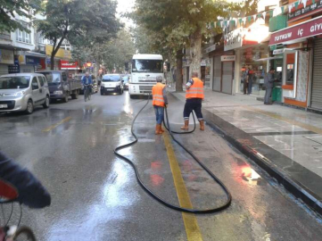 Temizlik Çalışmaları Hız Kesmeden Devam Ediyor