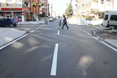 Gaziosmanpaşa Caddesinde Yol Çizgileri Çiziliyor