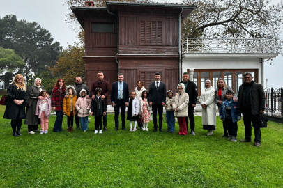 Gazi Çocukları Yürüyen Köşkü Gezdi